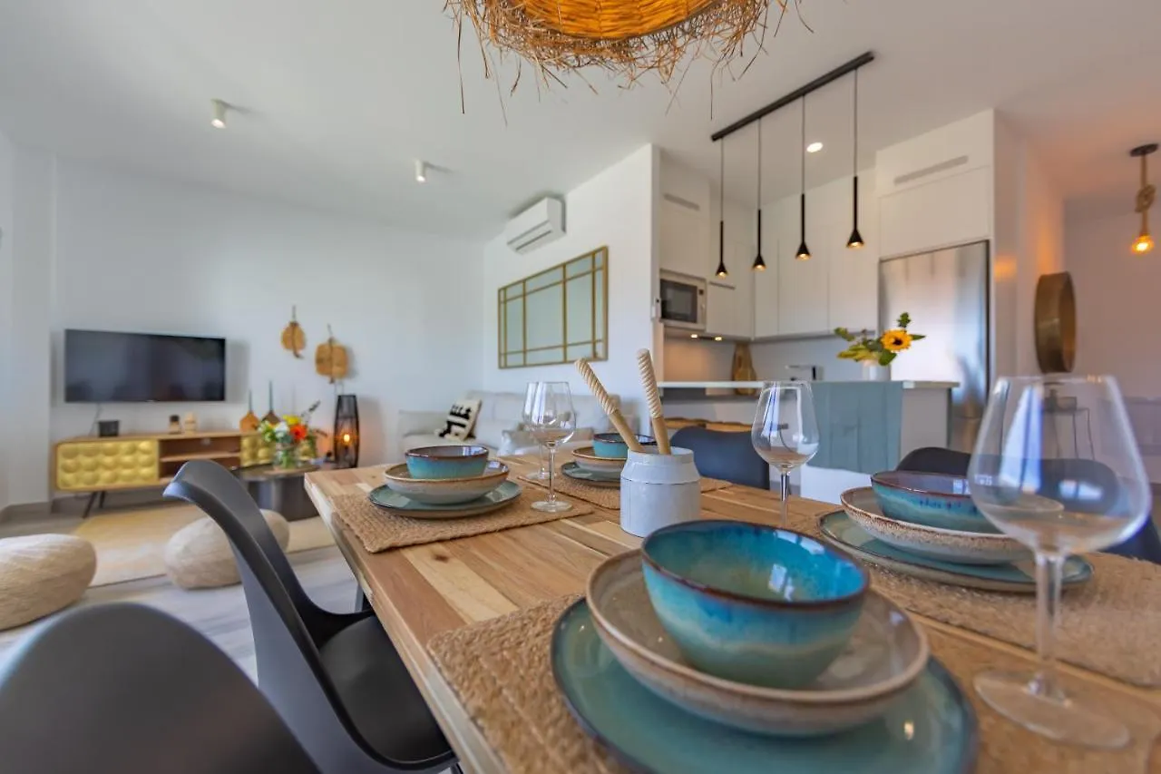 Centric, Terrace & Pool - Fiberglass Wifi Tarifa