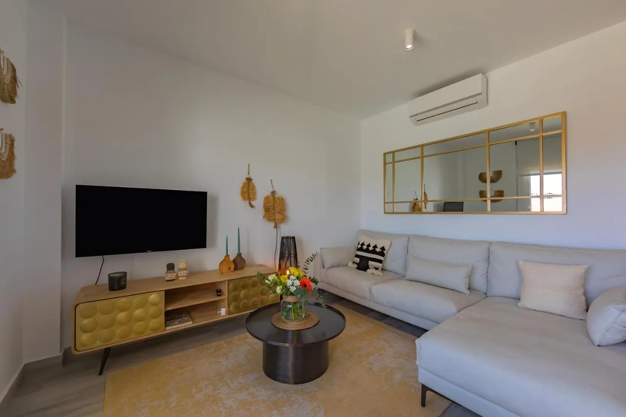 Centric, Terrace & Pool - Fiberglass Wifi Tarifa