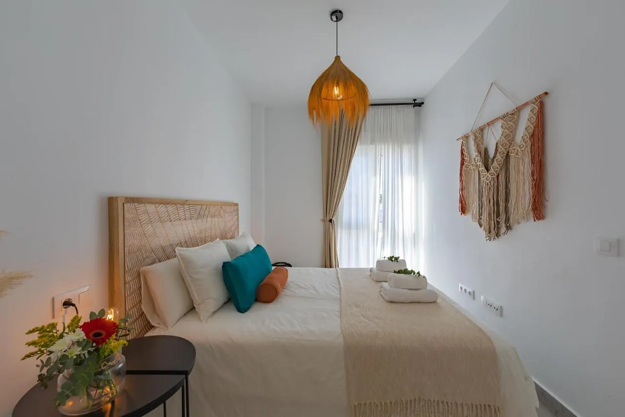 Centric, Terrace & Pool - Fiberglass Wifi Tarifa